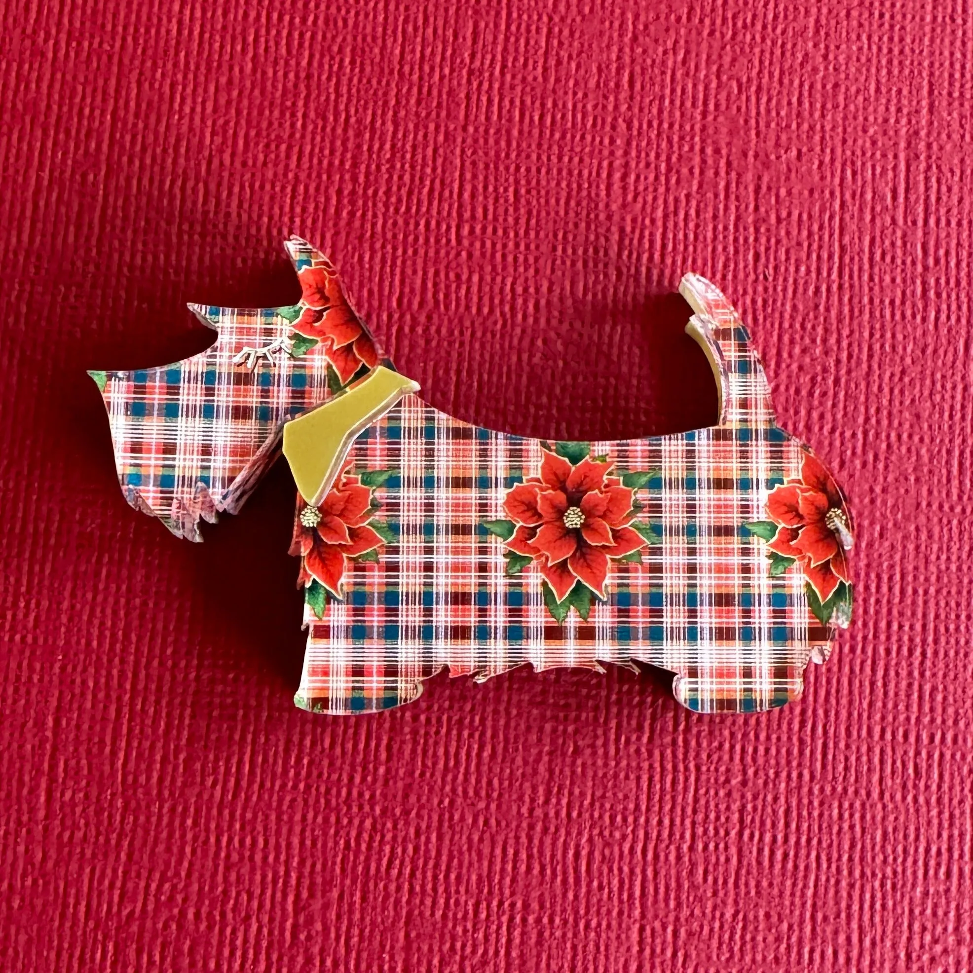 Festive 2023 Christmas Scottie Dog Brooch Set - Pack of 2 Elegant Pins