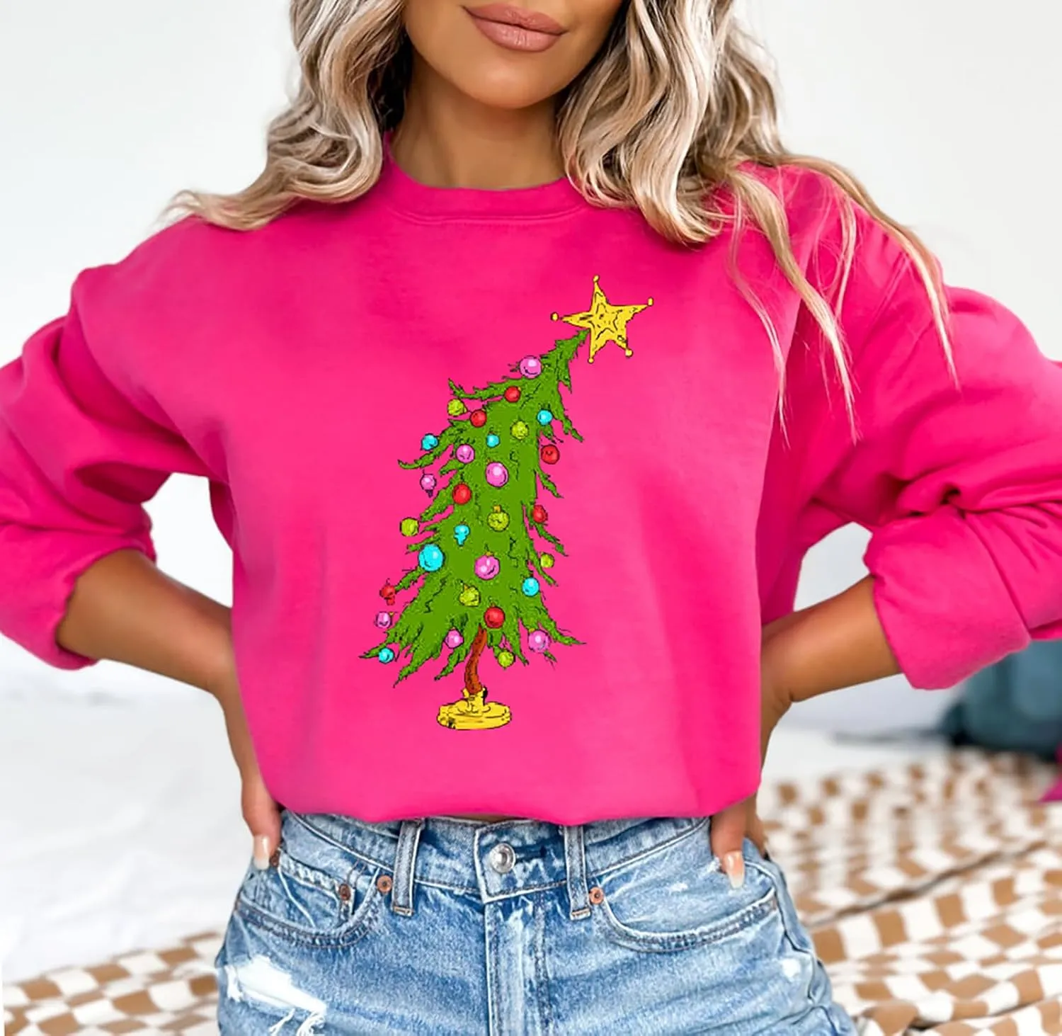 Christmas Sweatshirts for Women Cute Christmas Tree Graphic Long Sleeve Shirt Xmas Holiday Party Pullover Blouse